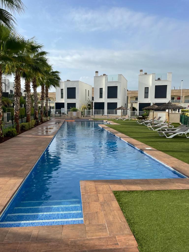 Fun Holiday Apartment Punta Prima Torrevieja Buitenkant foto